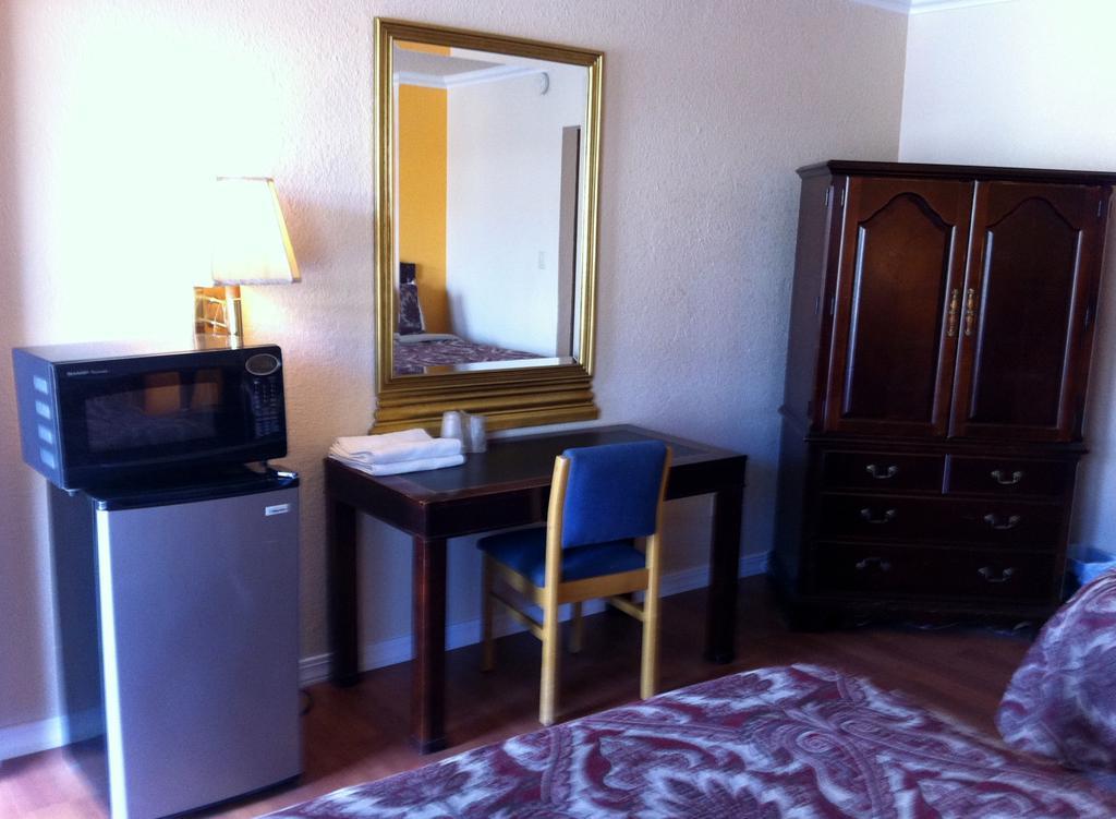 Holiday Motel - Fresno Rom bilde